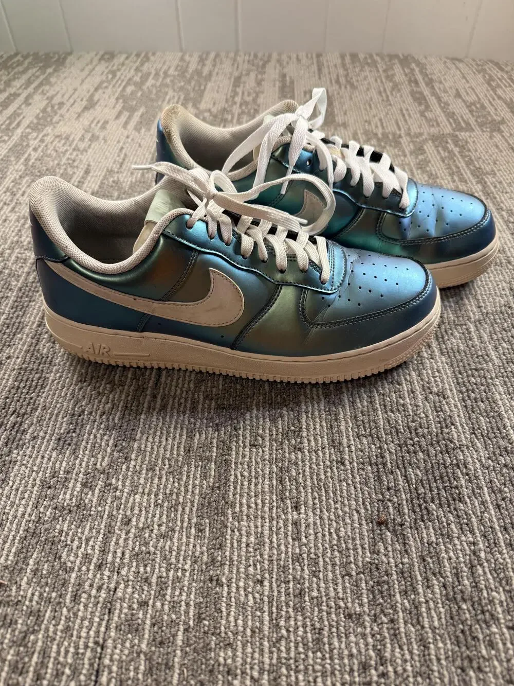 Nike Air Force 1 '07 LV8 Shoes Mens Size 9 Iridescent Teal Green Low 823511-301